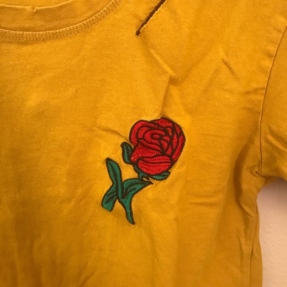 distressed t shirt - Picture 2 of 3